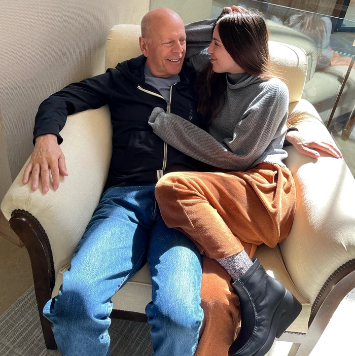 Scout LaRue i-a adus  un omagiu  tatălui ei care îşi pierde  treptat capacitatea de a vorbi