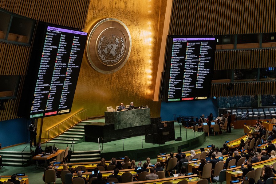 Adunarea Generală a ONU a cerut o „încetare umanitară imediată a focului“ în Fâşia Gaza