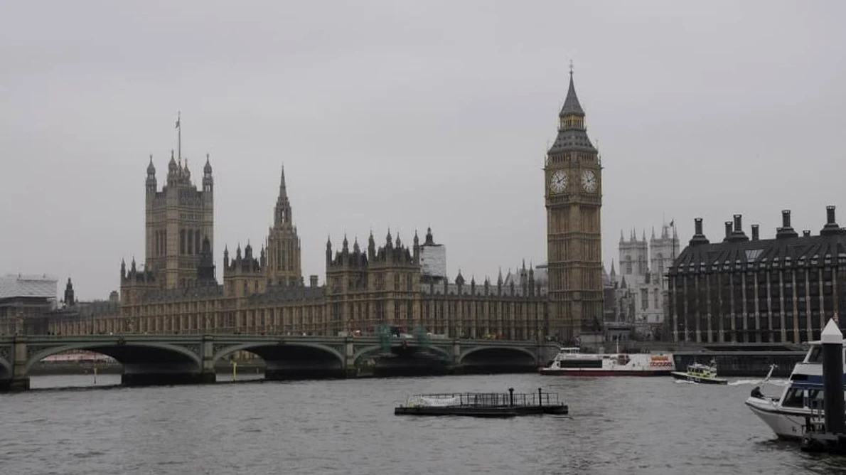 Londra – sau locul în care trecutul şi viitorul îşi dau mâna jpeg