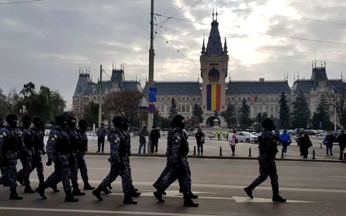 Pregătiri pentru parada de 1 Decembrie FOTO Prefect Marian Şerbescu