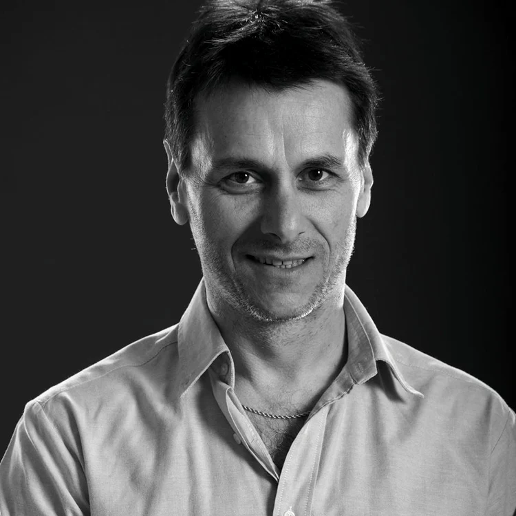 Actorul Bogdan Stanoevici "Sunt mândru că Alain Delon m-a servit cu șampanie!"