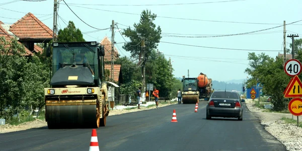 Străzile vor fi asfaltate cu bani de la UE