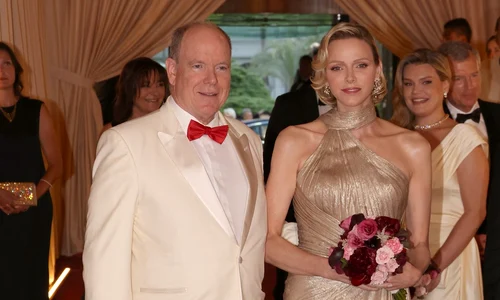 Prințesa Charlene și Prințul Albert de Monaco la Balul Crucii Roșii   profimedia 1117254743 jpg