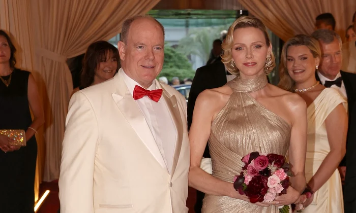Prințesa Charlene și Prințul Albert de Monaco la Balul Crucii Roșii   profimedia 1117254743 jpg