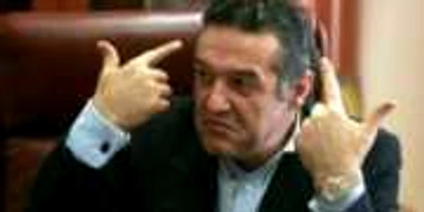 Becali anunţă că are o ofertă tentantă pentru Kapetanos