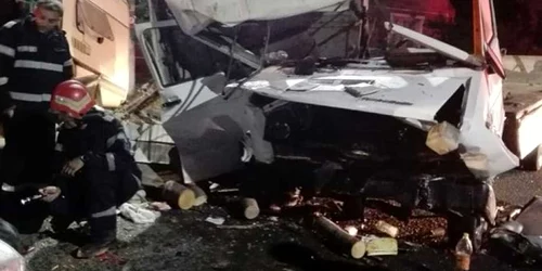 Accident urât la Topolovăţul Mare FOTO ISU Timiş