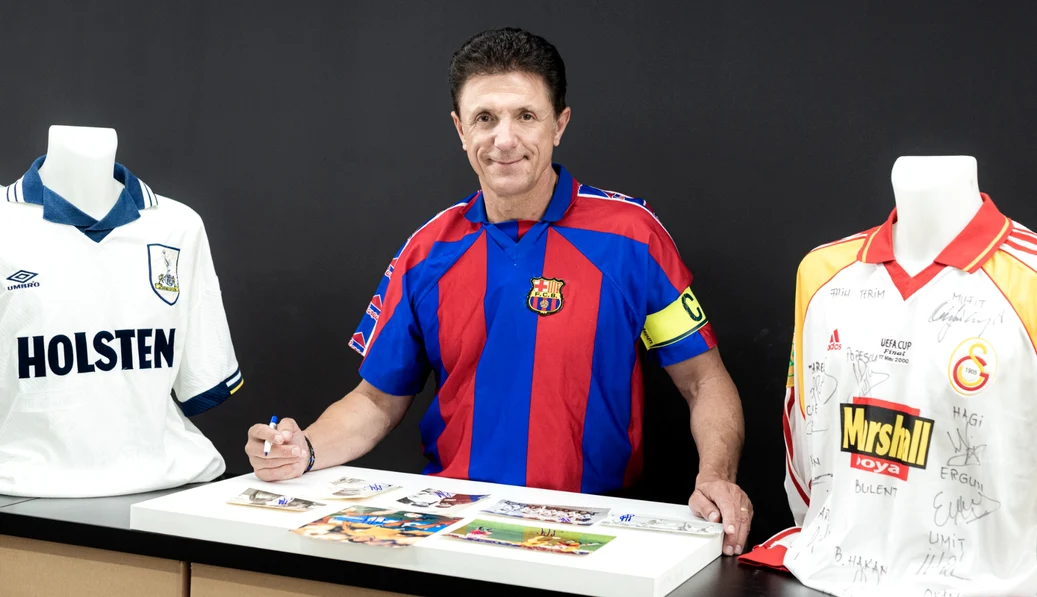 Gică Popescu, în tricourile echipelor la care a evoluat: Tottenham, Barcelona, Galatasaray.