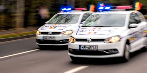 masini politie facebook jpg