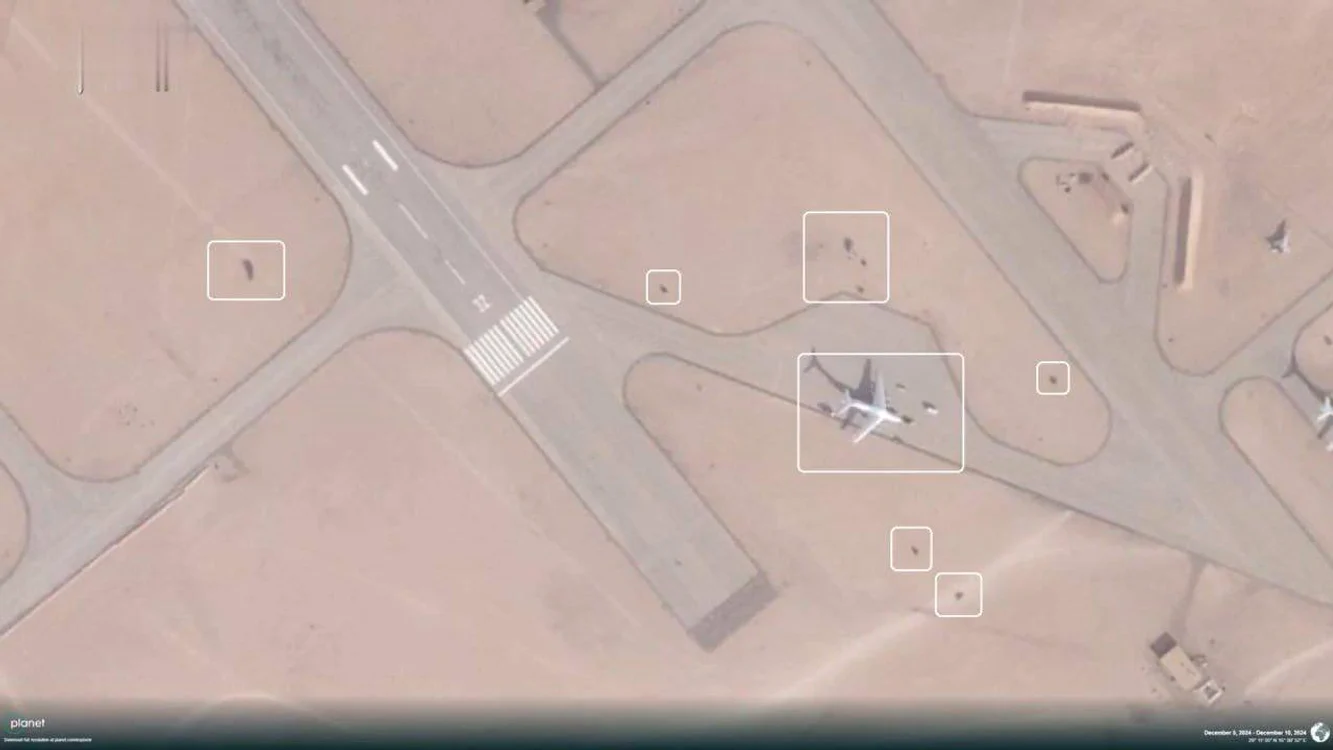 Imagini din satelit arăta avioane rusești la baza El Dhafra din Libia FOTO OSINT Wartec