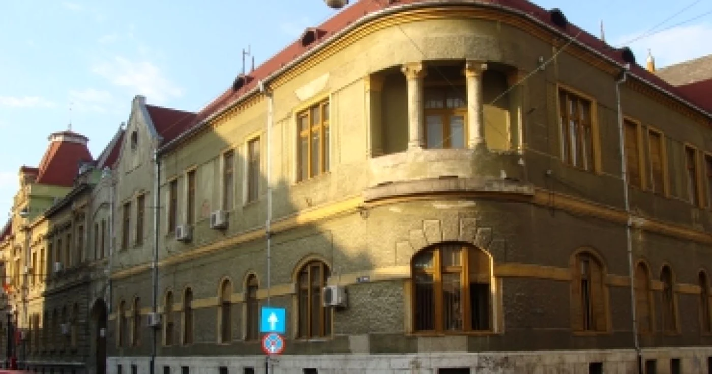 Oradea: Palatul Poștelor a fost construit în două etape