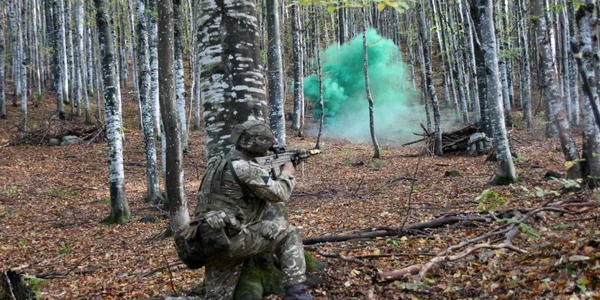 Faimoșii soldați Gurkha din Armata Britanică s-au antrenat în România (foto: Brigada 2 Vânători de Munte „Sarmizegetusa”)