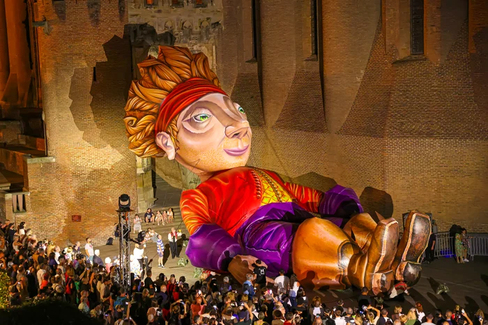 THE STRANGER  CĂLĂTORIE ÎN ABSURDISTAN nuit pastel 2025 jpg