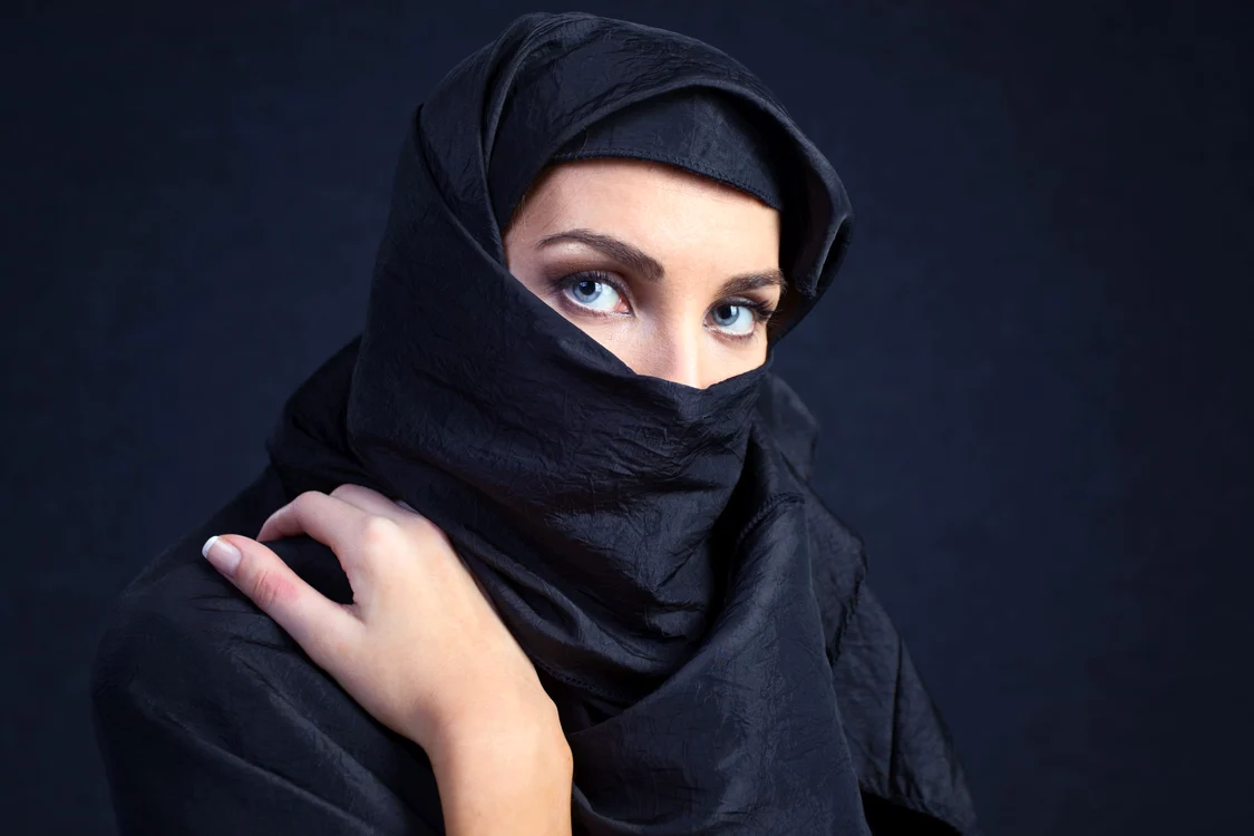 
    Două fete musulmance au fost agresate miercuri pe Calea MoşilorFoto: 123RF  