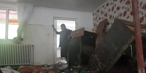 5cfa39c6892c0bb0c6181164 jpg