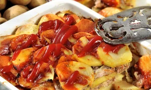 musaca de cartofi noi cu carne tocata jpeg