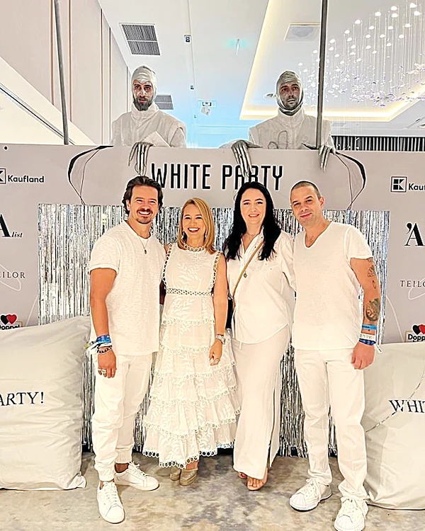 Andreea Esca, Mihai Petre, Amalia Năstase şi soţul ei au ales ţinute complet albe