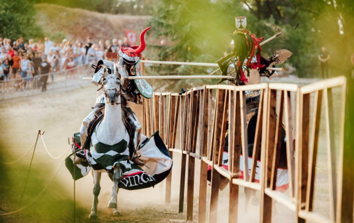 Cavaleri, prinţese şi meşteşugari vor da viaţă Cetăţii Oradea timpul Festivalului Medieval Foto: PMO