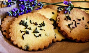 biscuiti cu lavanda jpeg