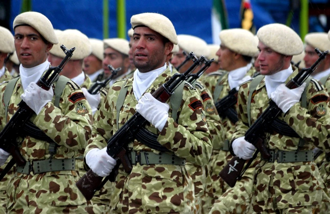 Forțe terestre iraniene FOTO EPA-EFE