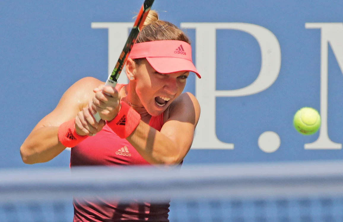 
    Simona joacă astăzi,  după ora 18.00,  cu Kateryna Bondarenko.  Meciul este în direct  la Eurosport  