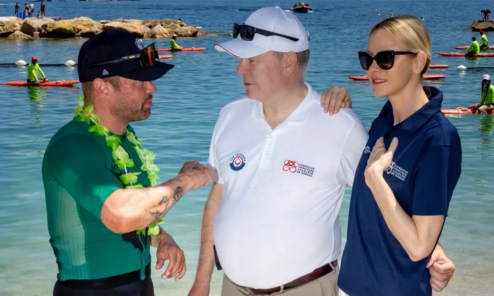 Prințesa Charlene și Prințul Albert  la The Crossing, cursa de biciclete pe apă   FOTO Frederic Nebinger, Palatul Princiar, Jean Charles Vinaj, Princess Charlene Foundation of Monaco jpg