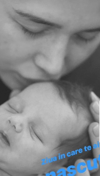 
    Elena Băsescu, alături de Traian jr. în urmă cu patru aniFoto: arhivă personală  