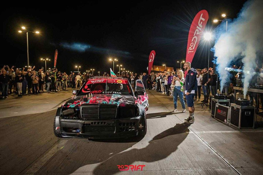 Premieră în motorsportul românesc: prima cursă de drift desfășurată noaptea va avea loc la Transilvania Motor Ring