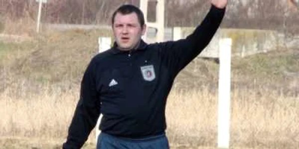 Arbitrul Liviu Pop a fost bătut de jucători. Foto: Sportul Bistriţean