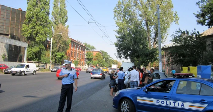 Poliţiştii au amendat peste 200 de şoferi într-o săptămână. FOTO Bogdan Păvăloi