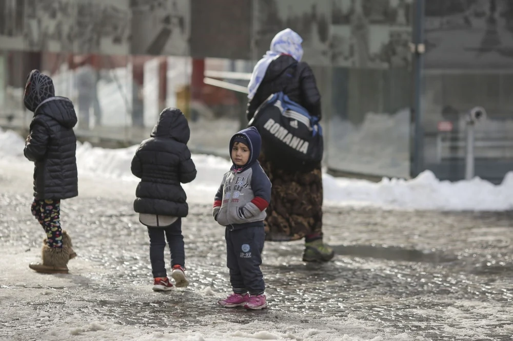 Un plan de 19 miliarde pierdut în birocrație. 1 din 4 copii este expus sărăciei sau excluziunii sociale