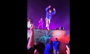 ancheta a politiei dupa ce a sarit de pe scena beach please jpg