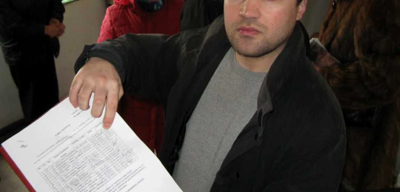 Cristian Ciobotaru a descoperit că a semnat altcineva în locul lui.