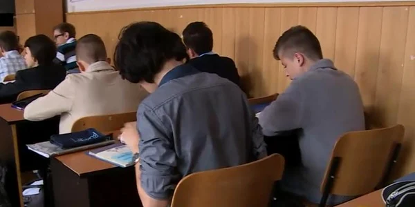 elevi testare evaluare teste pisa clasa scoala jpeg