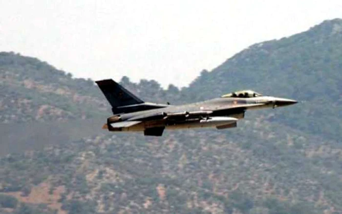 Şase avioane de tip F-16 au sosit la o bază din Turcia FOTO haaretz.com