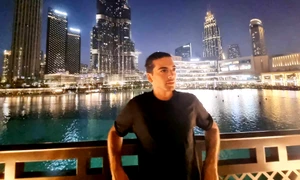 radhu in vizita in dubai jpg