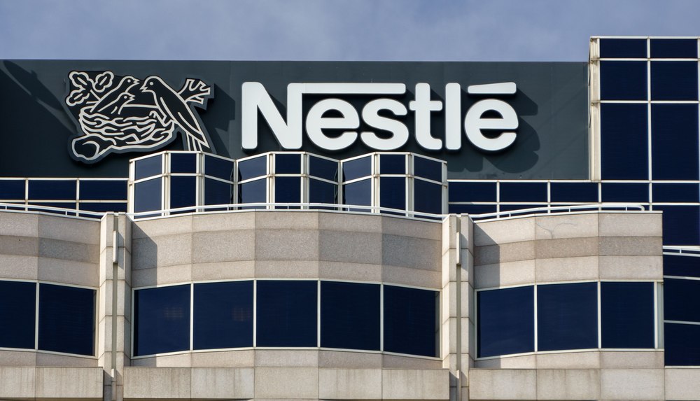 Nestle România retrage de la vânzare mai multe loturi de lapte praf NAN 1 din motive de siguranță alimentară