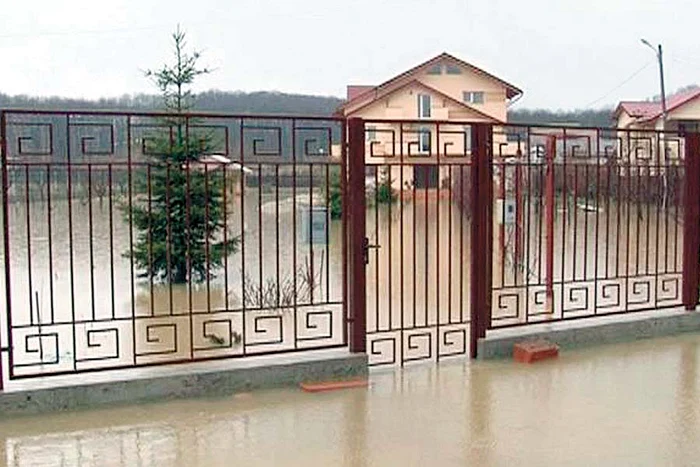 În Dolj, oamenii se plâng  că trec prin acest  coşmar în fiecare an