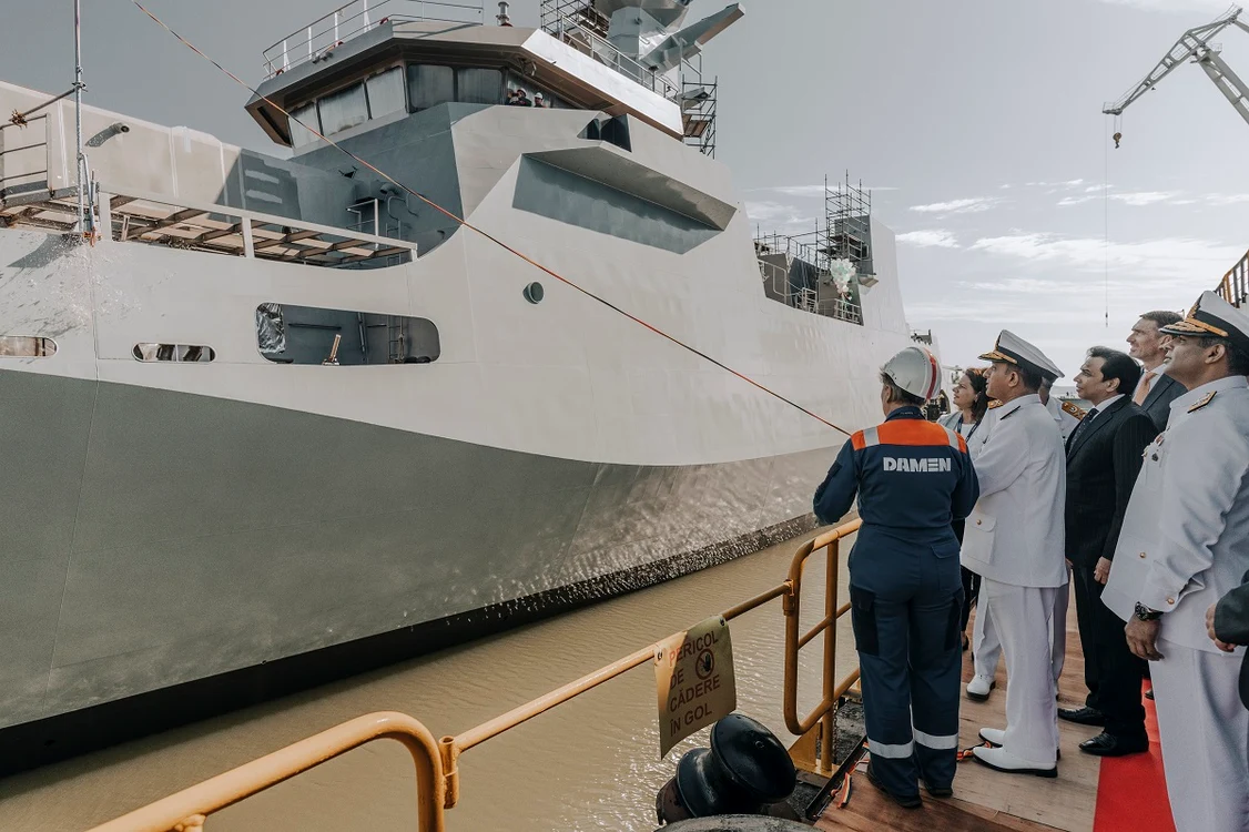 Nava de patrulare pentru Marina pakistaneză, lansată FOTO: DAMEN