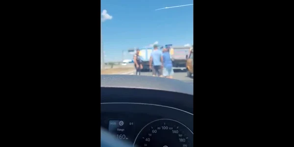 Altercaţie în trafic, pe Centura Sibiului, între doi camionagii şi şoferul unei autoutilitare
