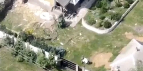 Momentul în care rușii fură o mașină de spălat FOTO: Captură ecran Twitter NEXTA 