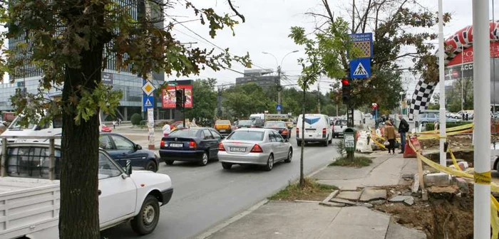 Traficul din Capitală este foarte aglomerat FOTO Adevărul