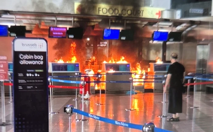 Un bărbat a provocat un incendiu în zona de check-in al aeroportului Malpensa FOTO: X