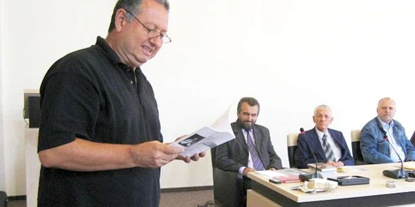 Sorin Grecu la Festivalul Internaţional de Poezie (foto: sigheteanul.ro)