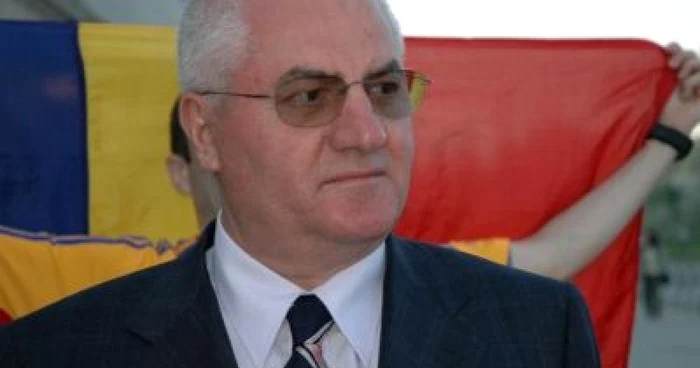 FOTBAL: Dumitru Dragomir: "Răzvan Lucescu trebuie să fie lăsat în pace!"