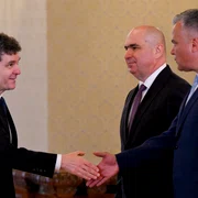 Nicușor Dan, Ilie Bolojan și Adrian Veștea FOTO Mediafax 