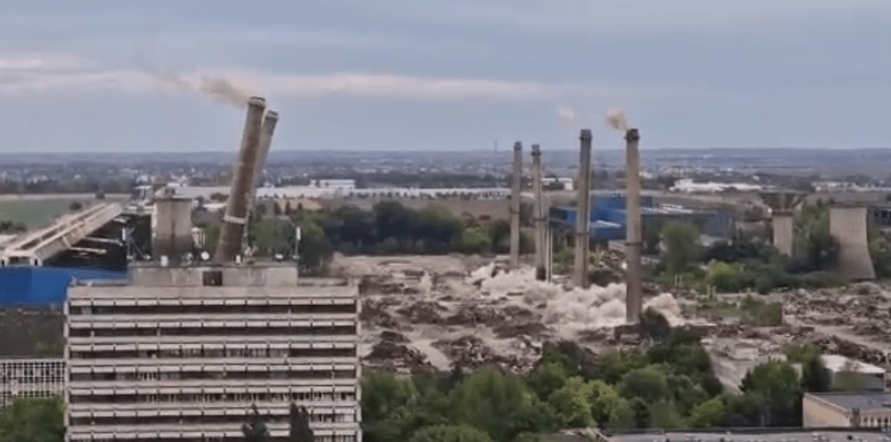 Demolarea unor furnale IMGB a umplut Popești-Leordeni de praf VIDEO