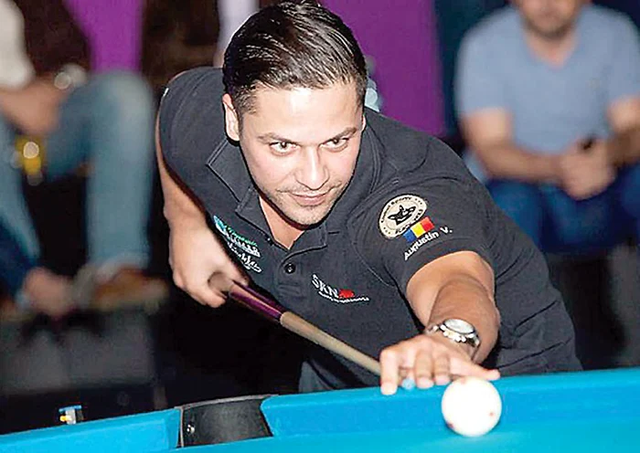 În perioada 26-28 noiembrie, Augustin a jucat biliard în Italia
