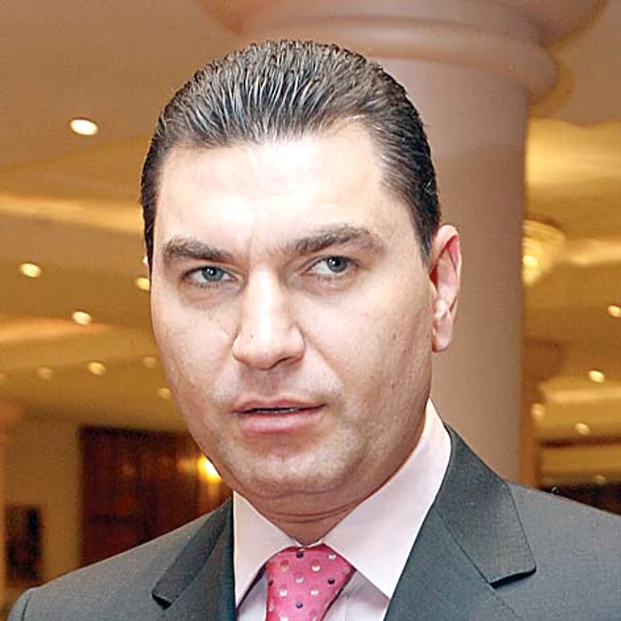 
    Cristi Borcea e foarte mulţumit de cum au fost finalizate lucrările la parcul acvatic  