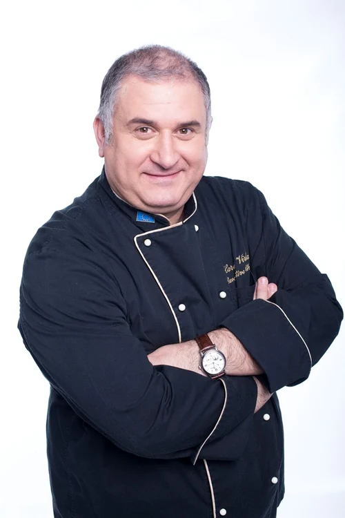 
    Horia Vârlan  