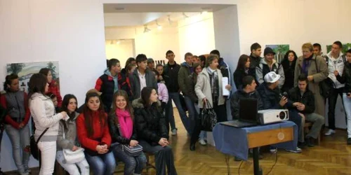 Foto arhivă: Mii de elevi vor lua parte la evenimente